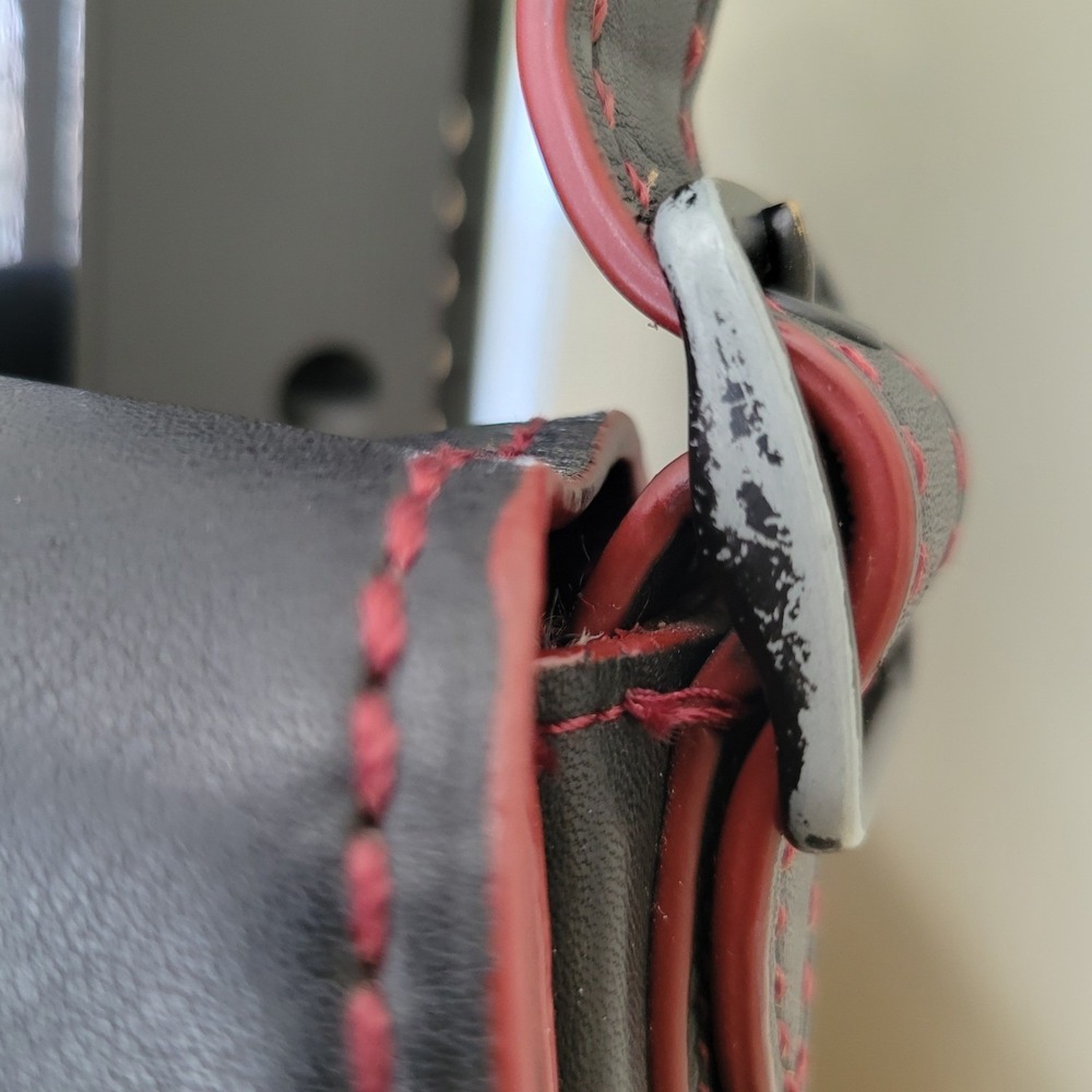Coach 1941 Saddle Bag 23 Black Glovetanned Leather Crossbody 20115 Burgundy Trim - Picture 9 of 14